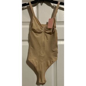 Feelingirl Tummy Control Zipper Bodysuit Size Medium